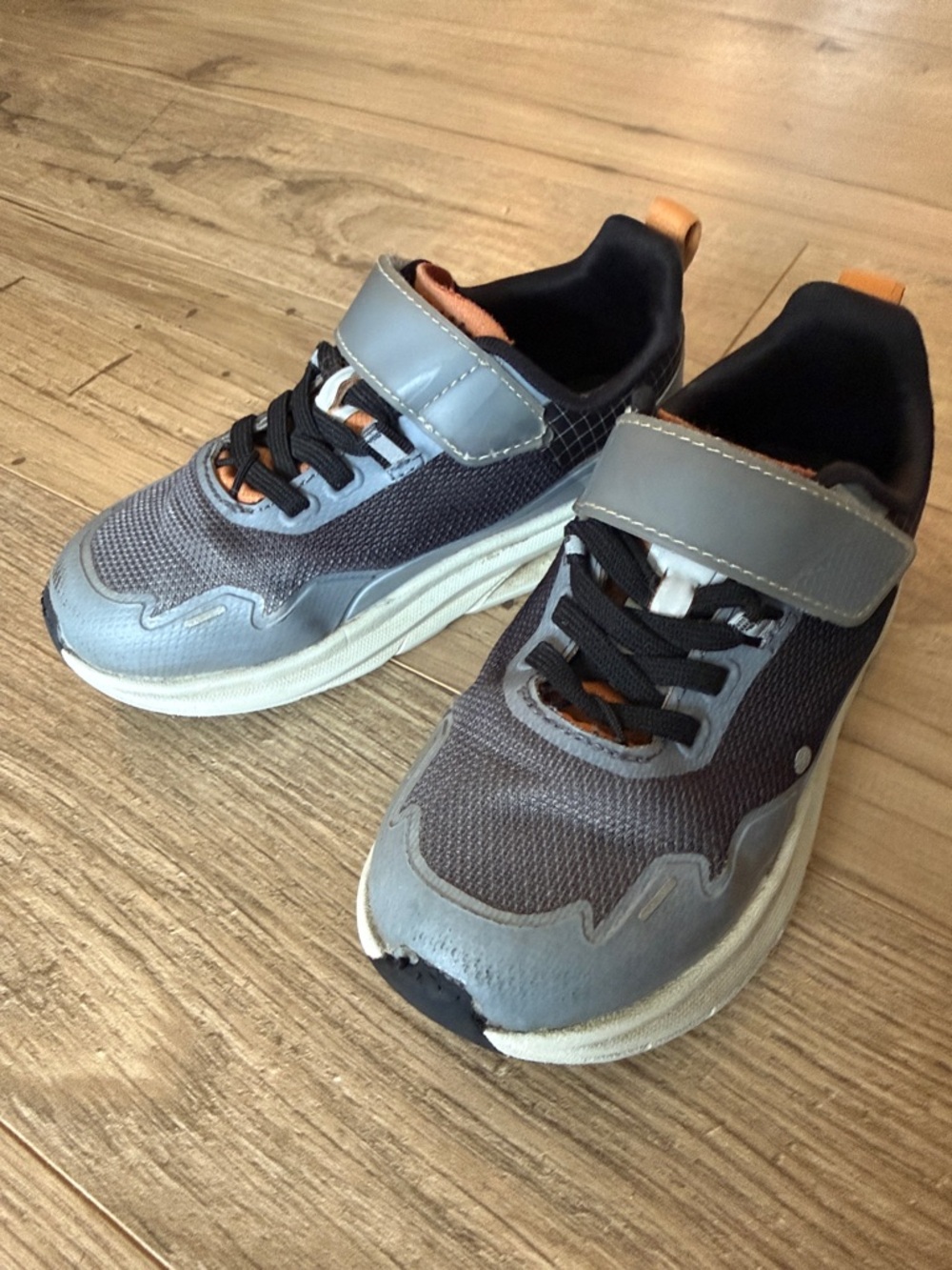 5/$25: Zara Toddler Boy Sneakers